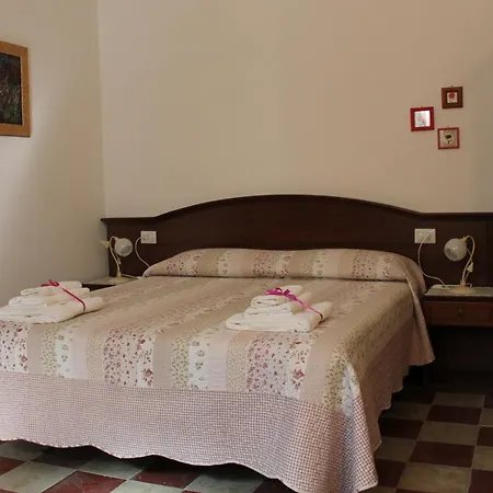 Cantoniera D'Umbra Agriturismo Vico Del Gargano Room photo
